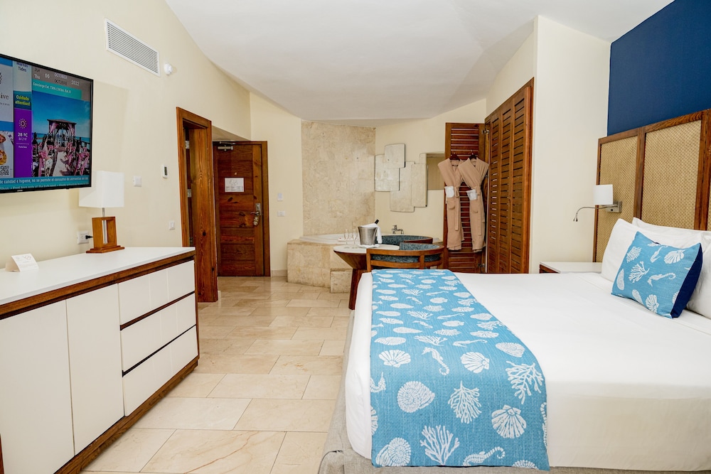 Impressive Premium Punta Cana — Hotel rooms in Bavaro, La Altagracia