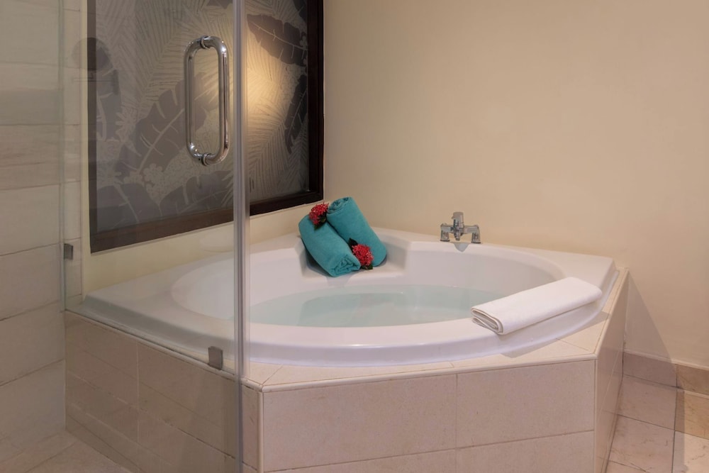 Impressive Premium Punta Cana — Hotel rooms in Bavaro, La Altagracia