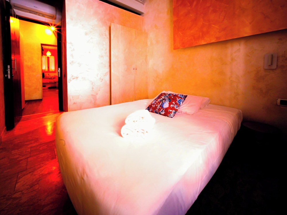Nerva Accommodation — Hotel rooms in Rome, Lazio