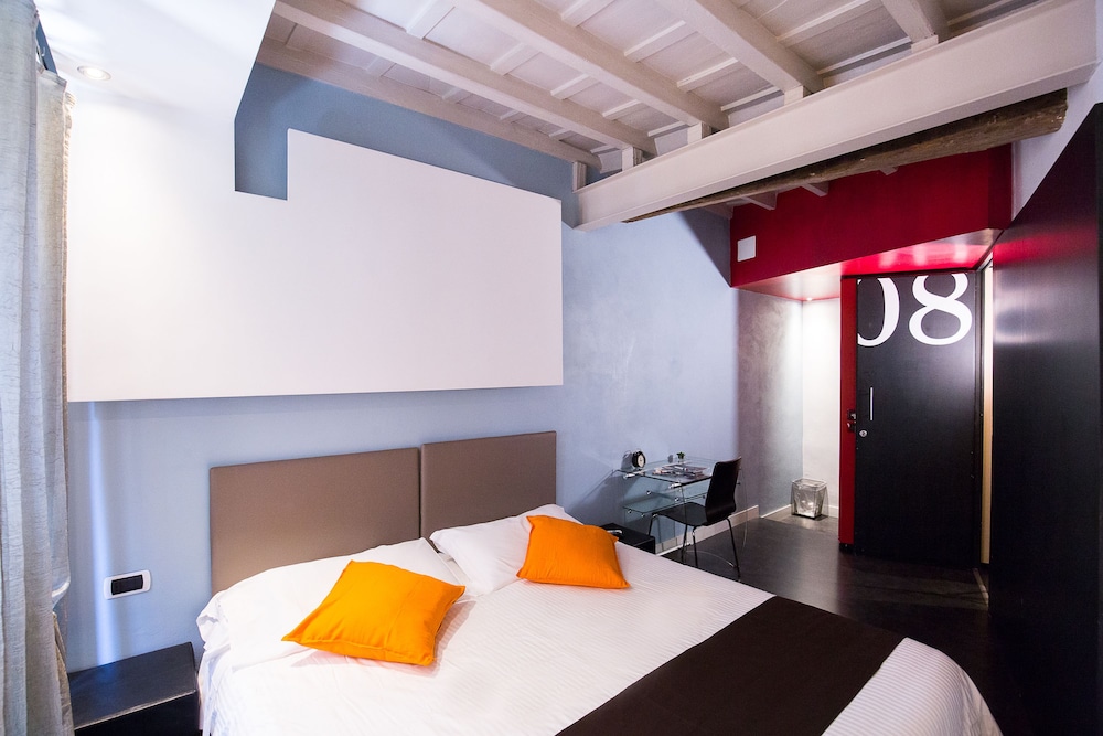 Nerva Accommodation — Hotel rooms in Rome, Lazio