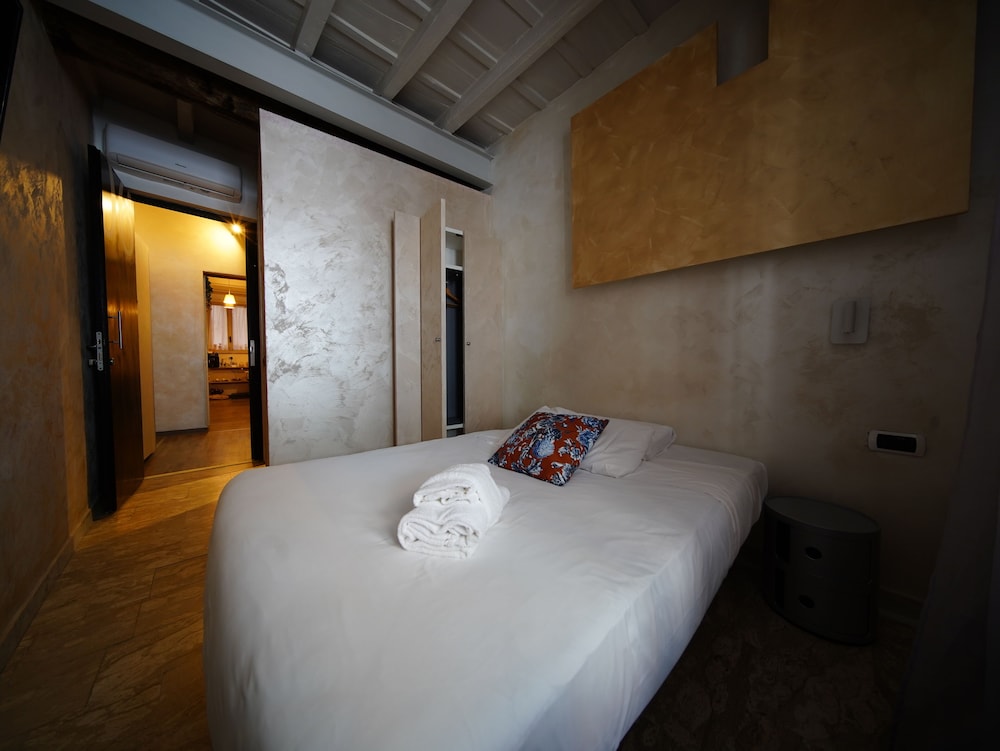 Nerva Accommodation — Hotel rooms in Rome, Lazio