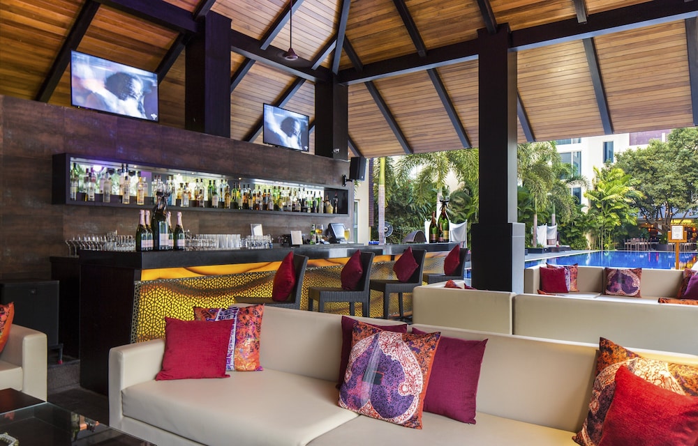 Hard Rock Hotel Goa Calangute — Restaurant & bars in Calangute, Goa