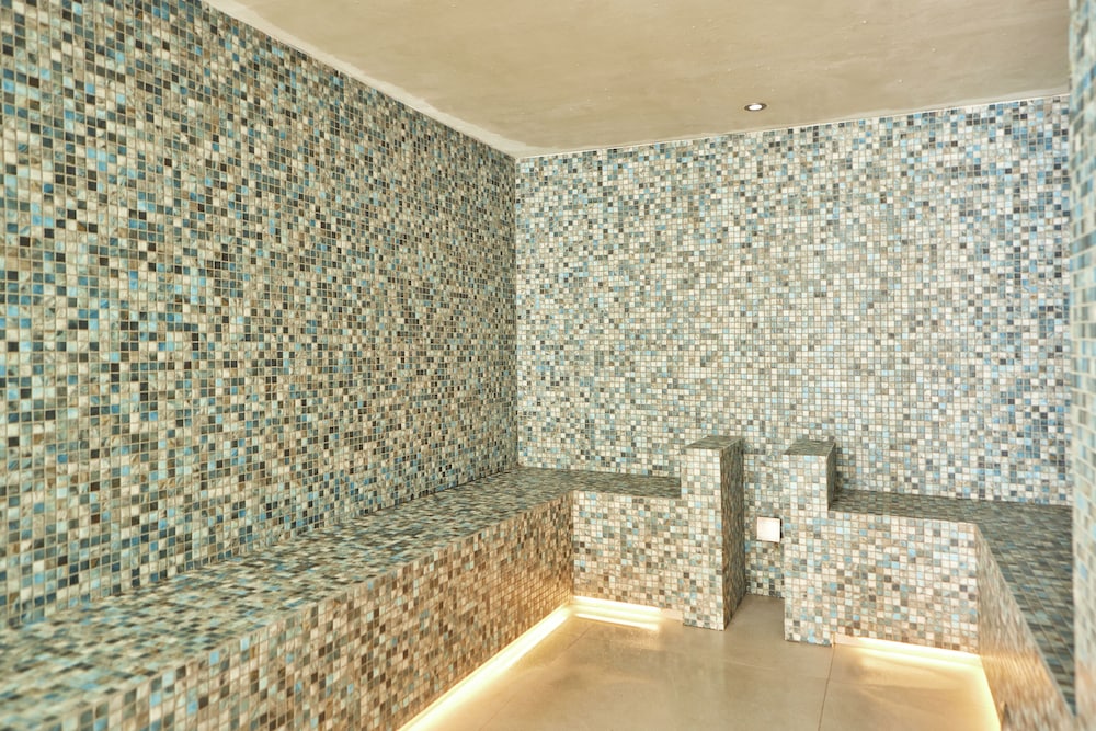 Universal Hotel Lido Park & Spa — Spa in Peguera, Balearic Islands