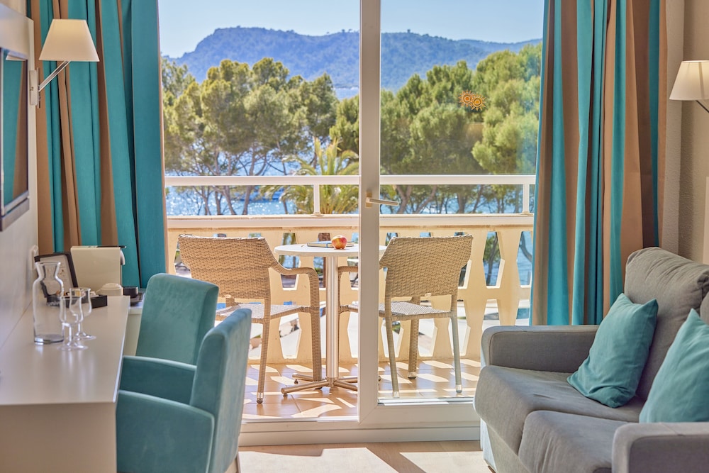 Universal Hotel Lido Park & Spa — Hotel rooms in Peguera, Balearic Islands
