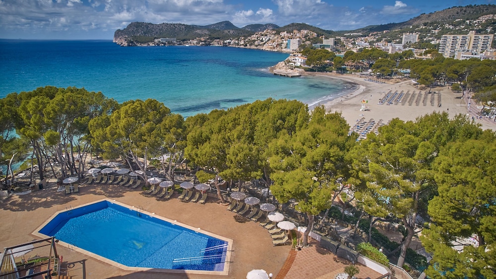 Universal Hotel Lido Park & Spa — Swimming pool in Peguera, Balearic Islands