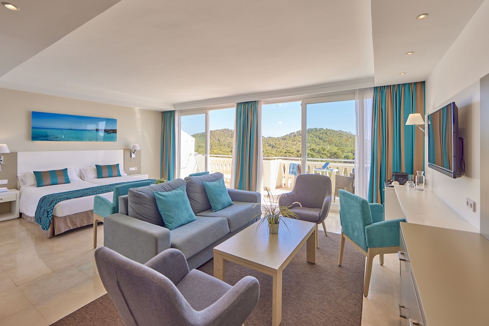 Universal Hotel Lido Park & Spa — Hotel rooms in Peguera, Balearic Islands