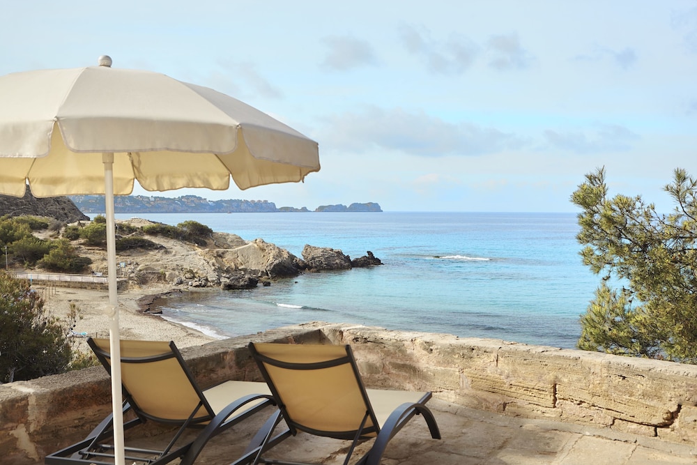 Universal Hotel Lido Park & Spa — Beach in Peguera, Balearic Islands