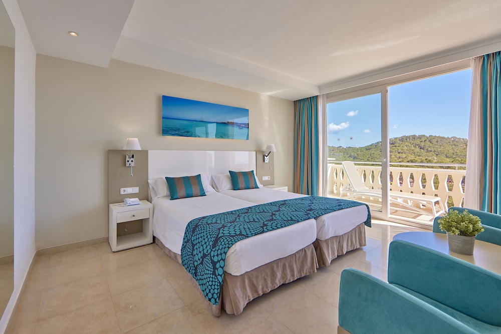Universal Hotel Lido Park & Spa — Hotel rooms in Peguera, Balearic Islands
