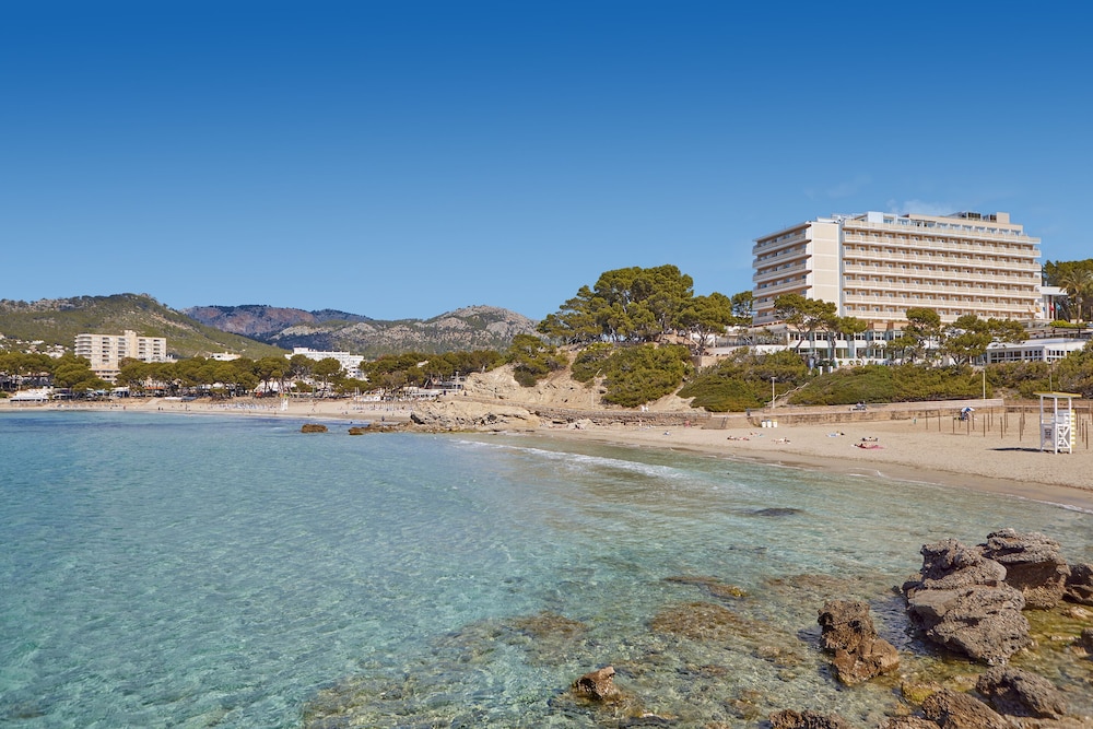 Universal Hotel Lido Park & Spa — Beach in Peguera, Balearic Islands