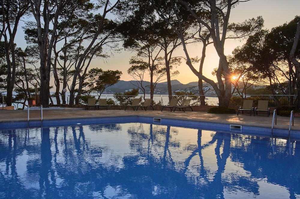 Universal Hotel Lido Park & Spa — Swimming pool in Peguera, Balearic Islands