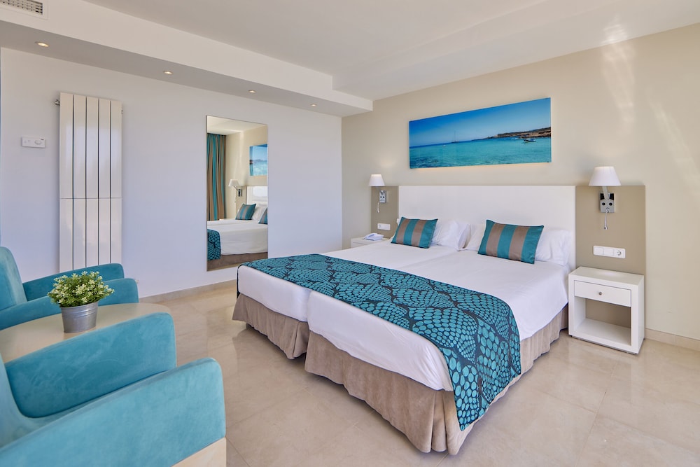 Universal Hotel Lido Park & Spa — Hotel rooms in Peguera, Balearic Islands