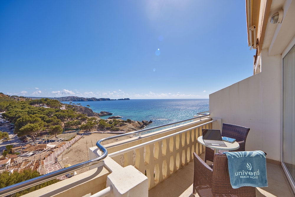 Universal Hotel Lido Park & Spa — Beach in Peguera, Balearic Islands