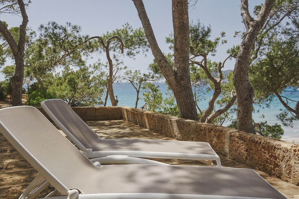 Universal Hotel Lido Park & Spa — Beach in Peguera, Balearic Islands