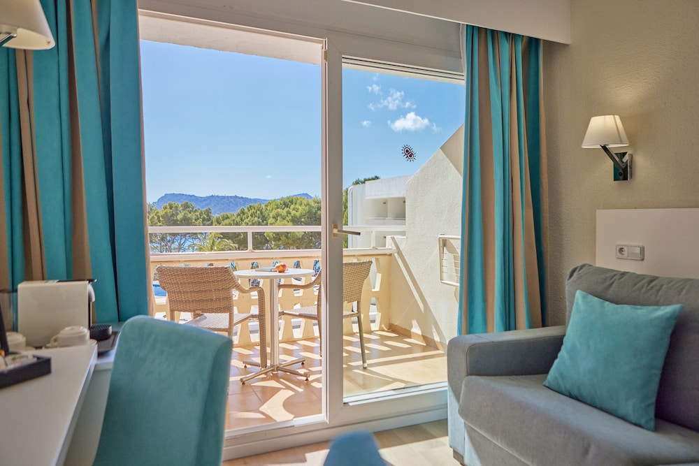 Universal Hotel Lido Park & Spa — Hotel rooms in Peguera, Balearic Islands