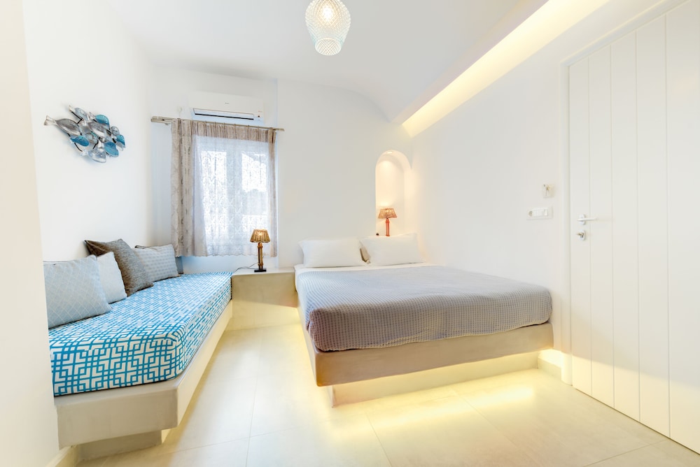 Emerald Collection Suites — Hotel rooms in Karterados, South Aegean