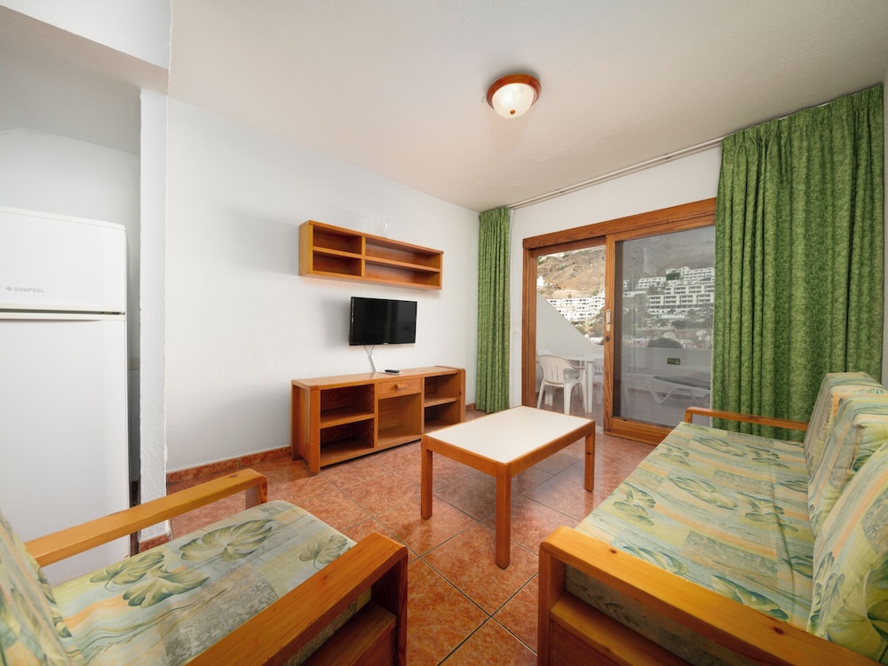Apartamentos Montecarlo — Hotel rooms in Puerto Rico, Canary Islands