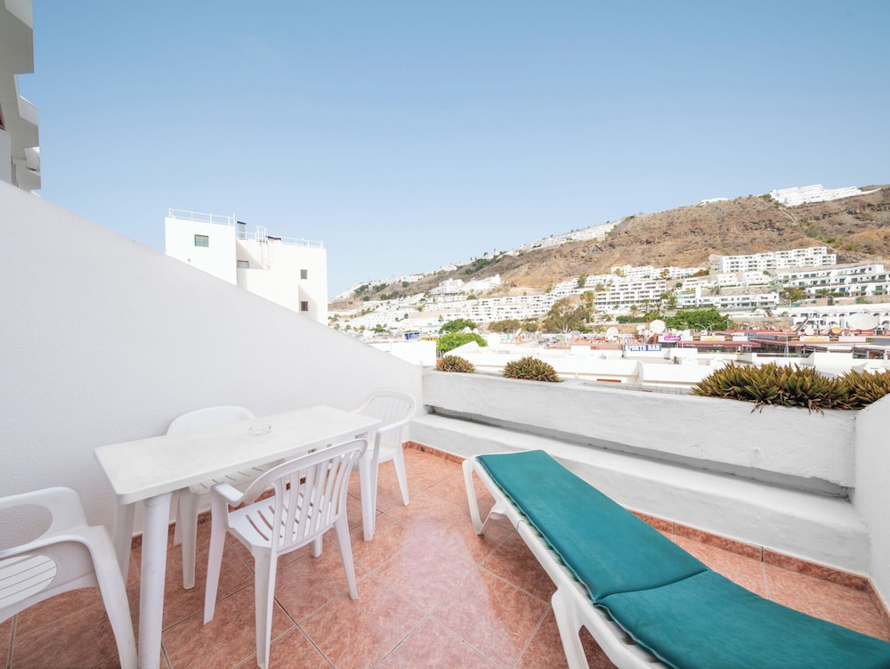 Apartamentos Montecarlo — Hotel building in Puerto Rico, Canary Islands