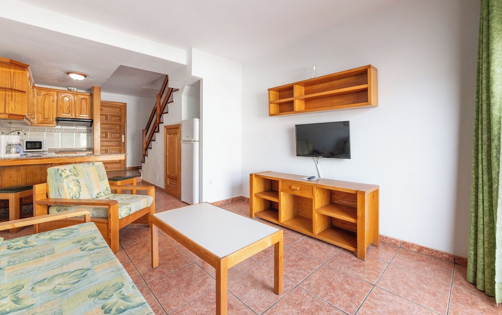 Apartamentos Montecarlo — Hotel rooms in Puerto Rico, Canary Islands