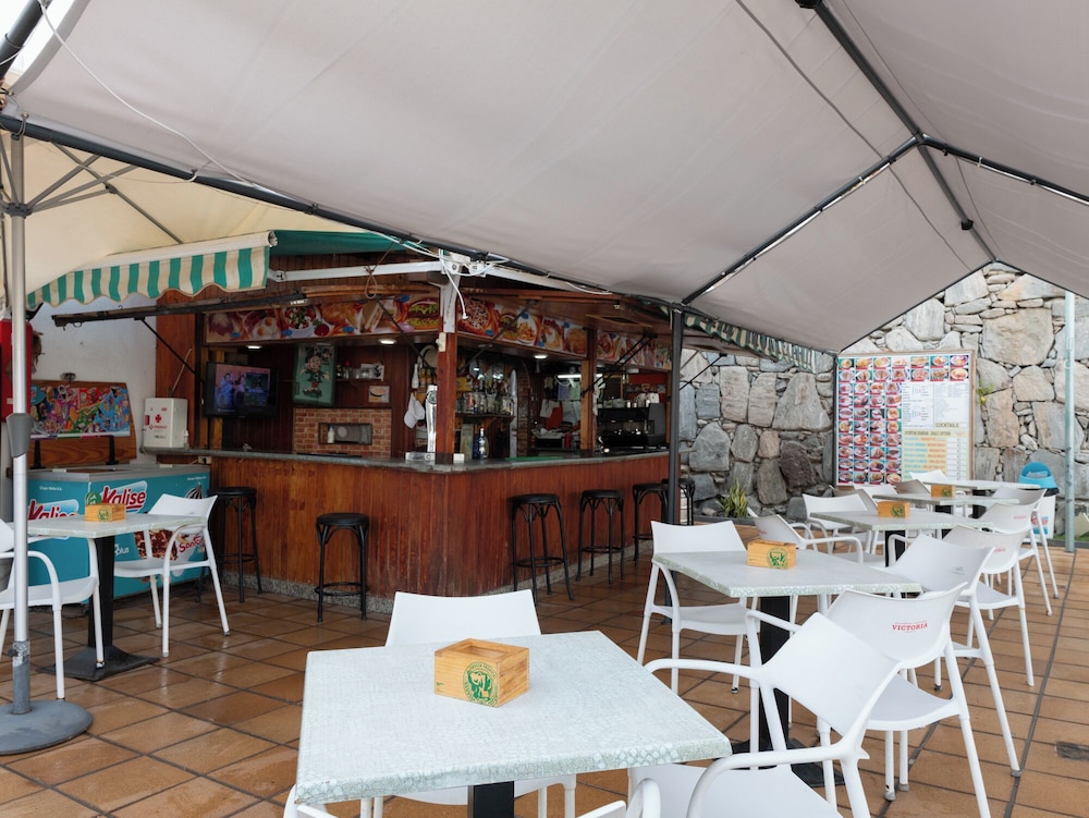 Apartamentos Montecarlo — Restaurant & bars in Puerto Rico, Canary Islands