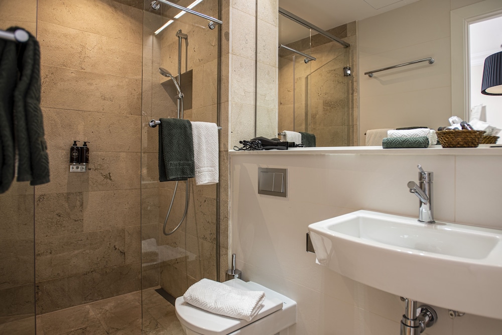 Palma Suites Aparthotel — Hotel rooms in Palma de Mallorca, Balearic Islands