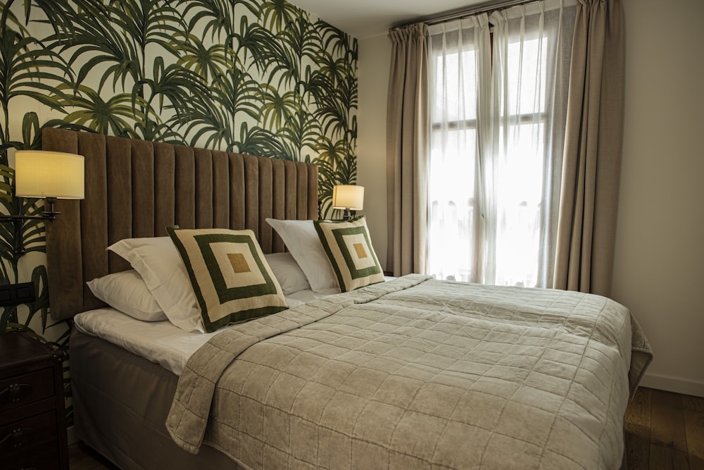 Palma Suites Aparthotel — Hotel rooms in Palma de Mallorca, Balearic Islands