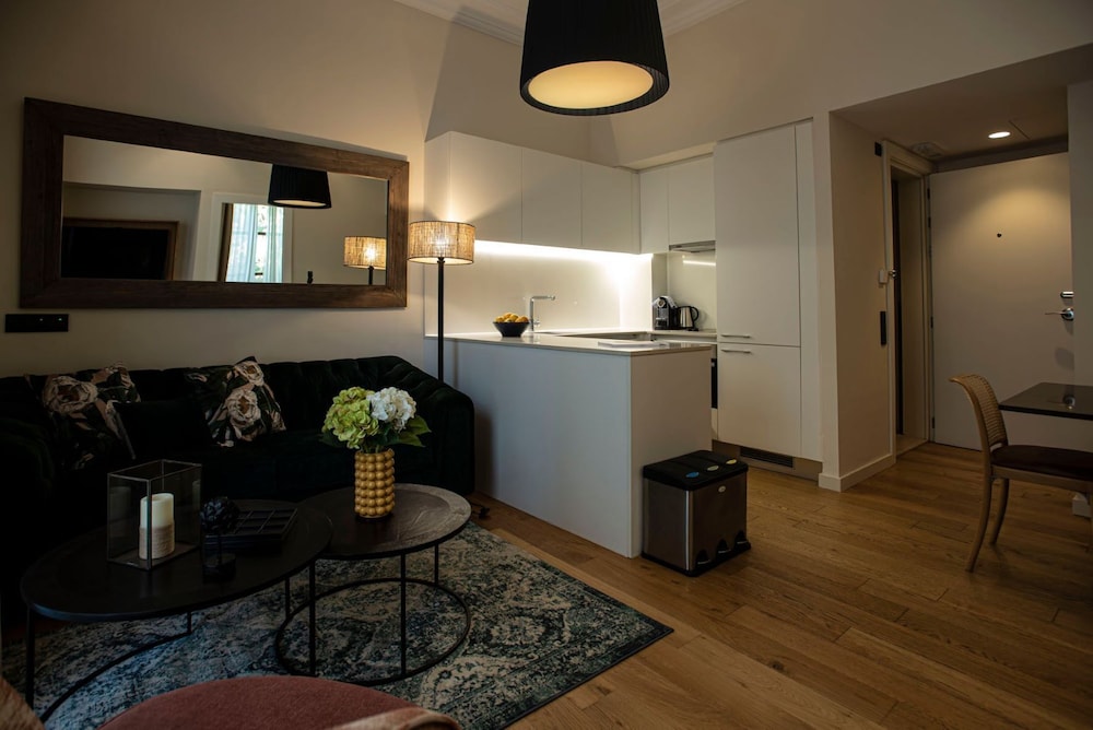 Palma Suites Aparthotel — Hotel rooms in Palma de Mallorca, Balearic Islands