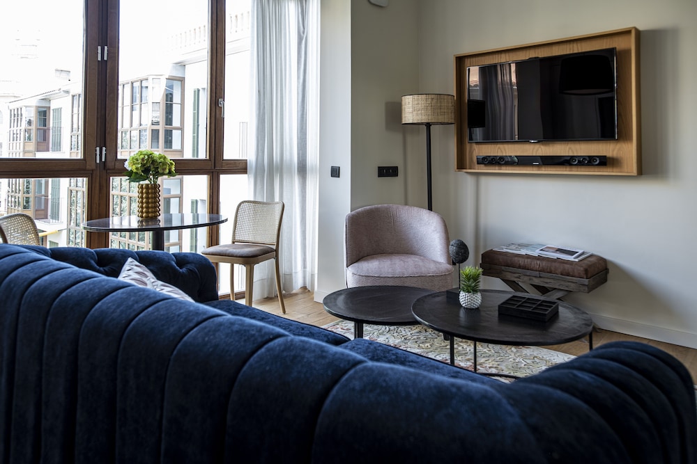 Palma Suites Aparthotel — Hotel rooms in Palma de Mallorca, Balearic Islands