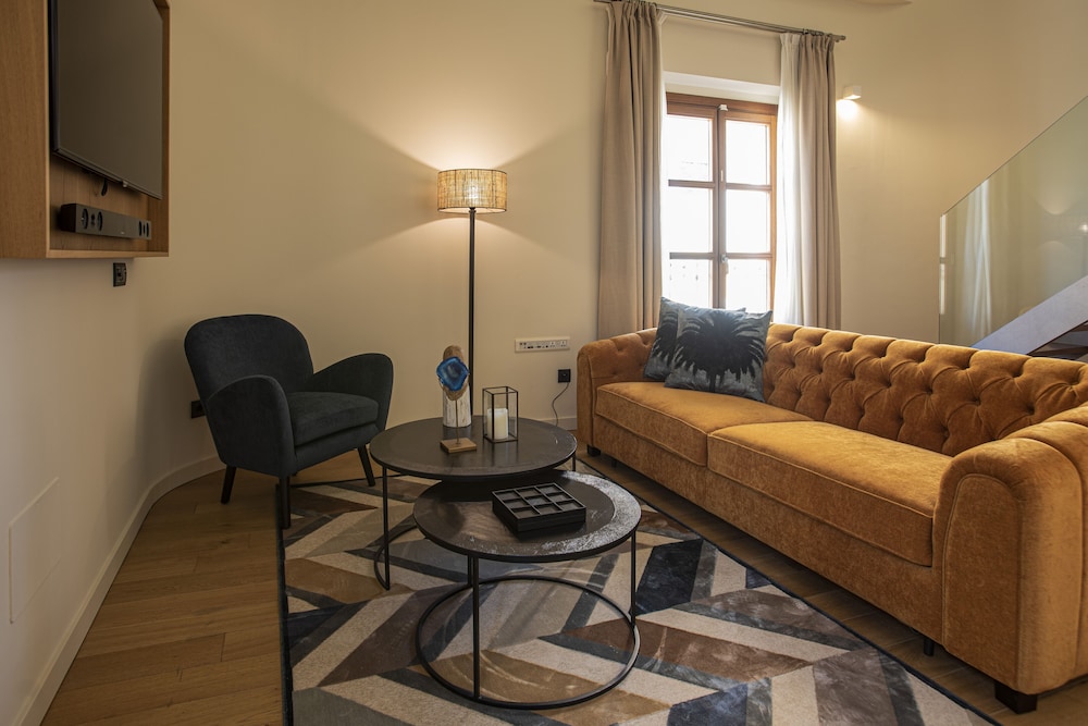 Palma Suites Aparthotel — Hotel rooms in Palma de Mallorca, Balearic Islands