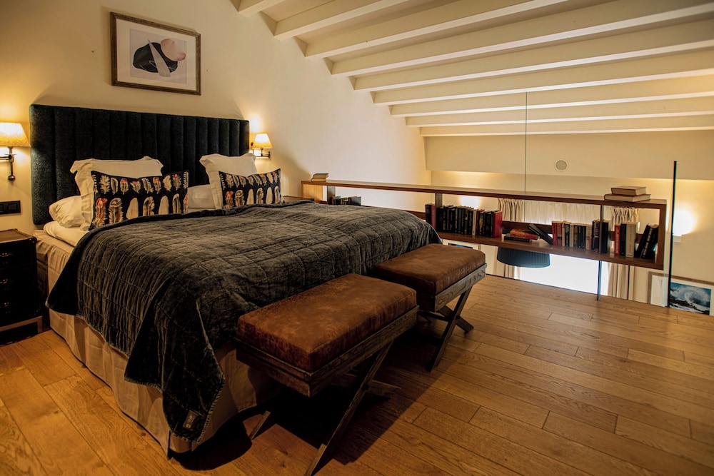 Palma Suites Aparthotel — Hotel rooms in Palma de Mallorca, Balearic Islands