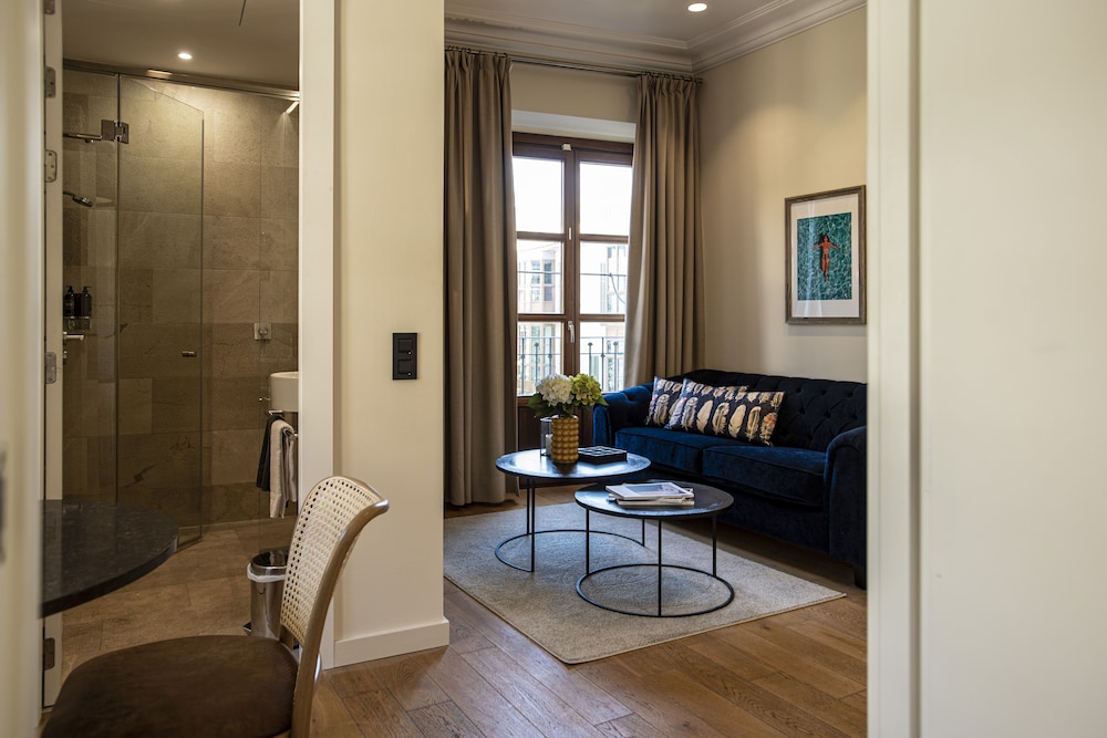 Palma Suites Aparthotel — Hotel rooms in Palma de Mallorca, Balearic Islands
