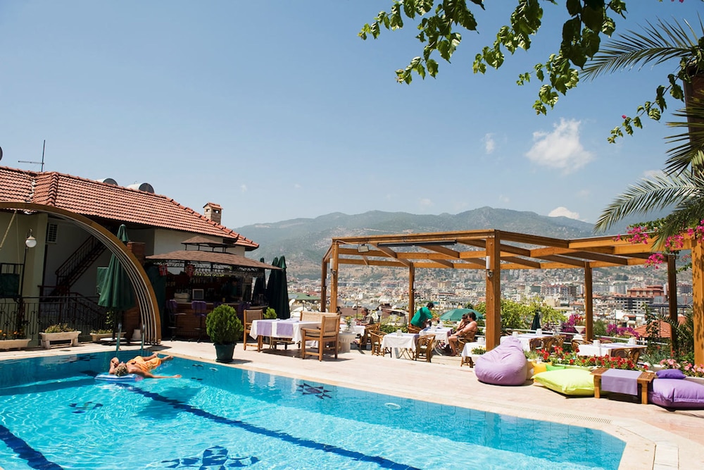 Villa Sonata — Restaurant & bars in Alanya