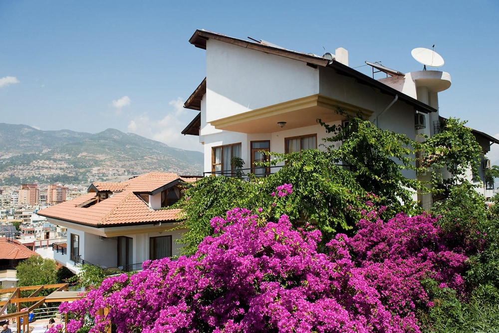 Villa Sonata — Hotel building in Alanya