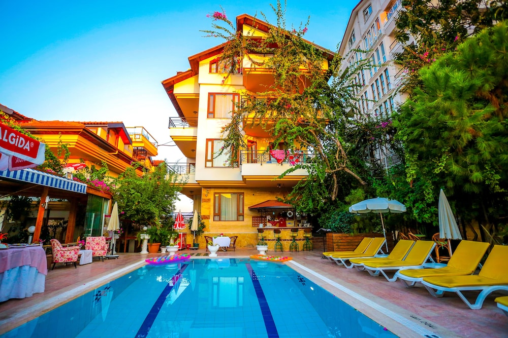 Villa Sonata — Swimming pool in Alanya