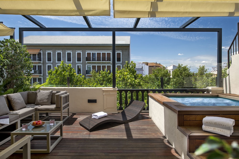 Hotel Lobby — Swimming pool in Seville, Andalusia