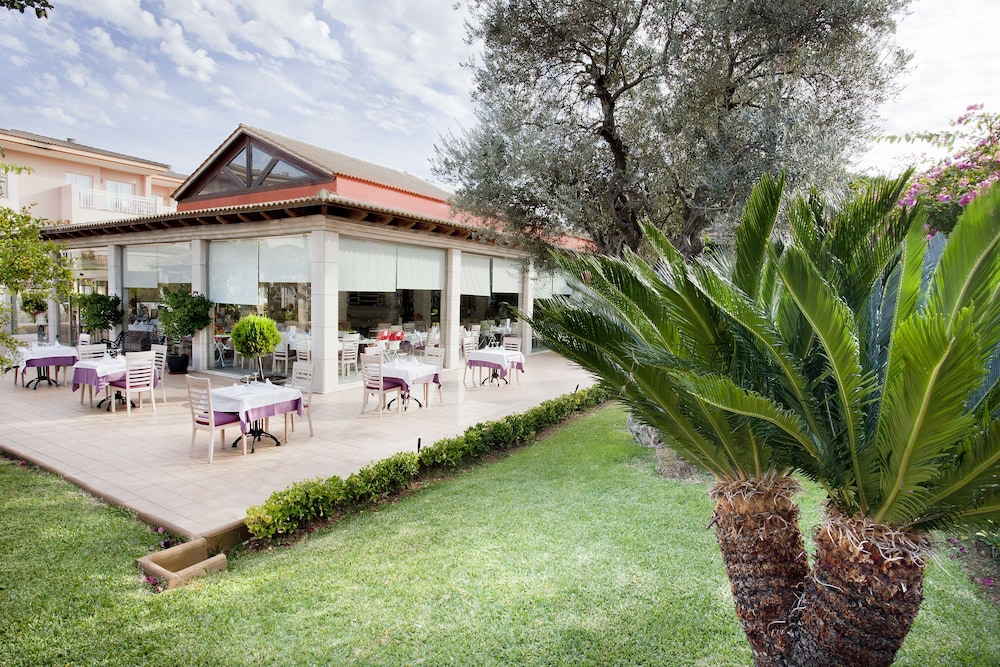 Mar Hotels Playa Mar & Spa — Restaurant & bars in Puerto Pollensa, Balearic Islands