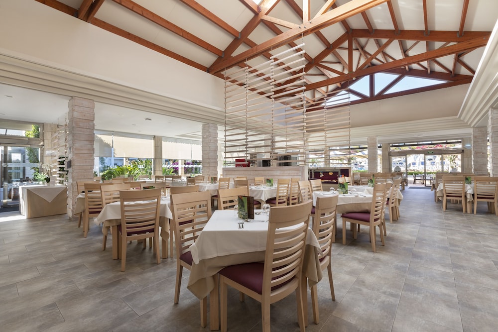 Mar Hotels Playa Mar & Spa — Restaurant & bars in Puerto Pollensa, Balearic Islands