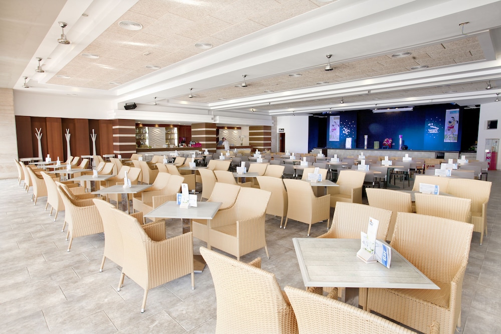 Mar Hotels Playa Mar & Spa — Restaurant & bars in Puerto Pollensa, Balearic Islands