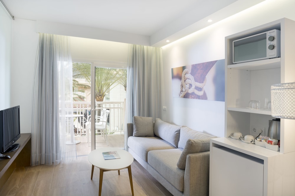 Mar Hotels Playa Mar & Spa — Hotel rooms in Puerto Pollensa, Balearic Islands