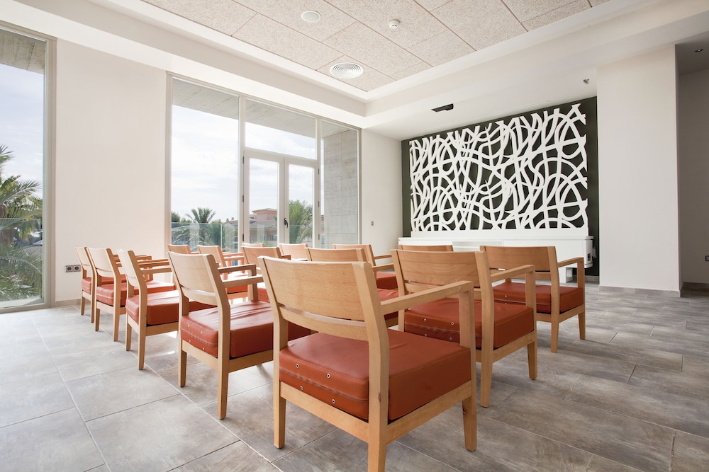 Mar Hotels Playa Mar & Spa — Hotel building in Puerto Pollensa, Balearic Islands