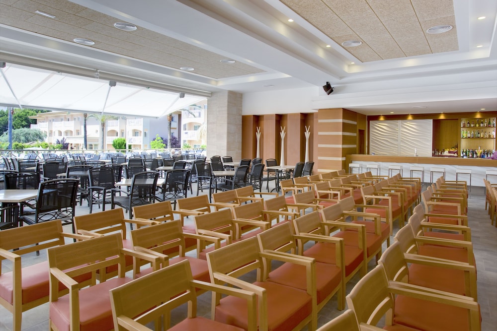 Mar Hotels Playa Mar & Spa — Restaurant & bars in Puerto Pollensa, Balearic Islands