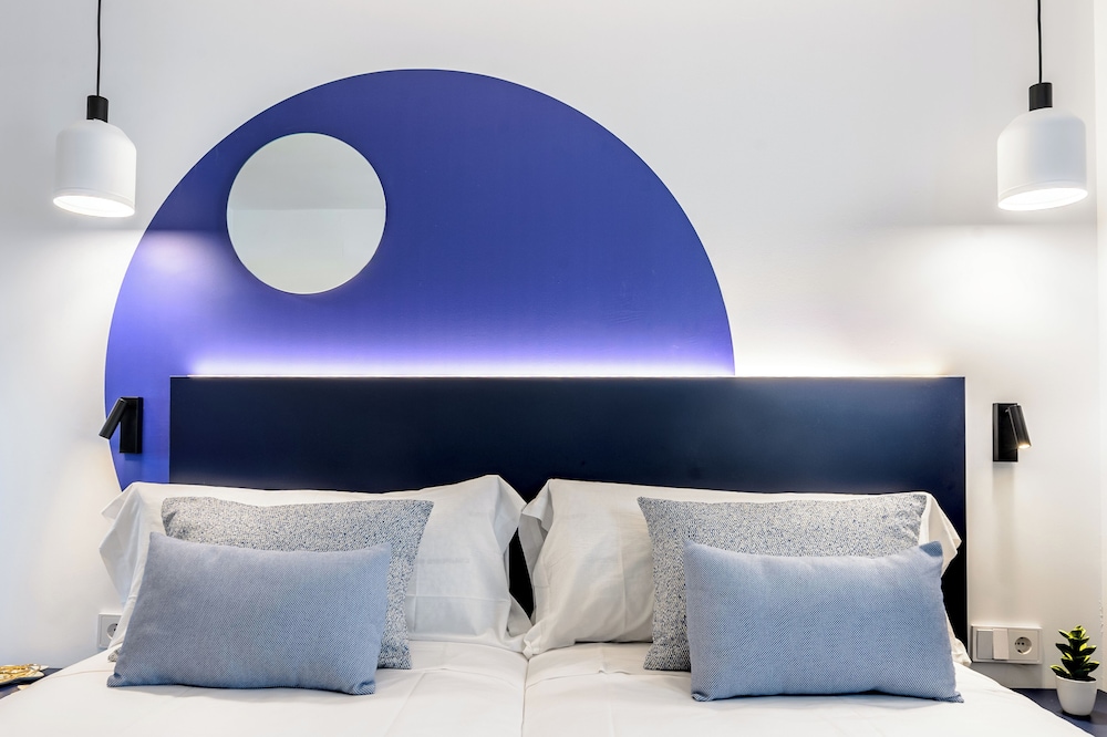 Apartamentos Vibra Jabeque Blue - Adults only — Hotel rooms in Playa d'en Bossa, Balearic Islands