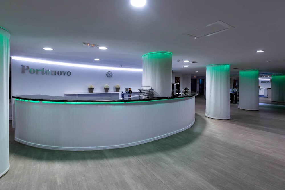 Apartamentos Portonovo — Hotel building in Puerto Rico, Canary Islands