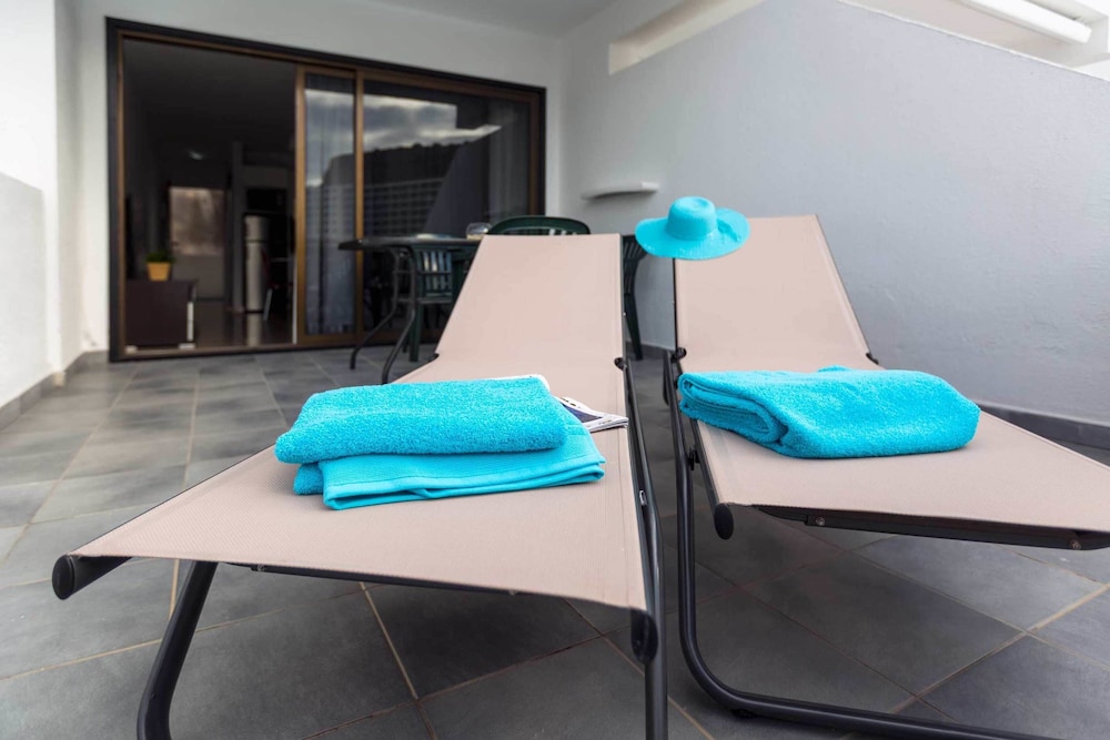 Apartamentos Portonovo — Hotel building in Puerto Rico, Canary Islands