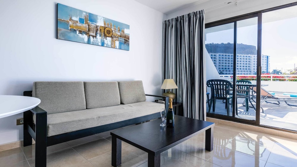 Apartamentos Portonovo — Hotel rooms in Puerto Rico, Canary Islands