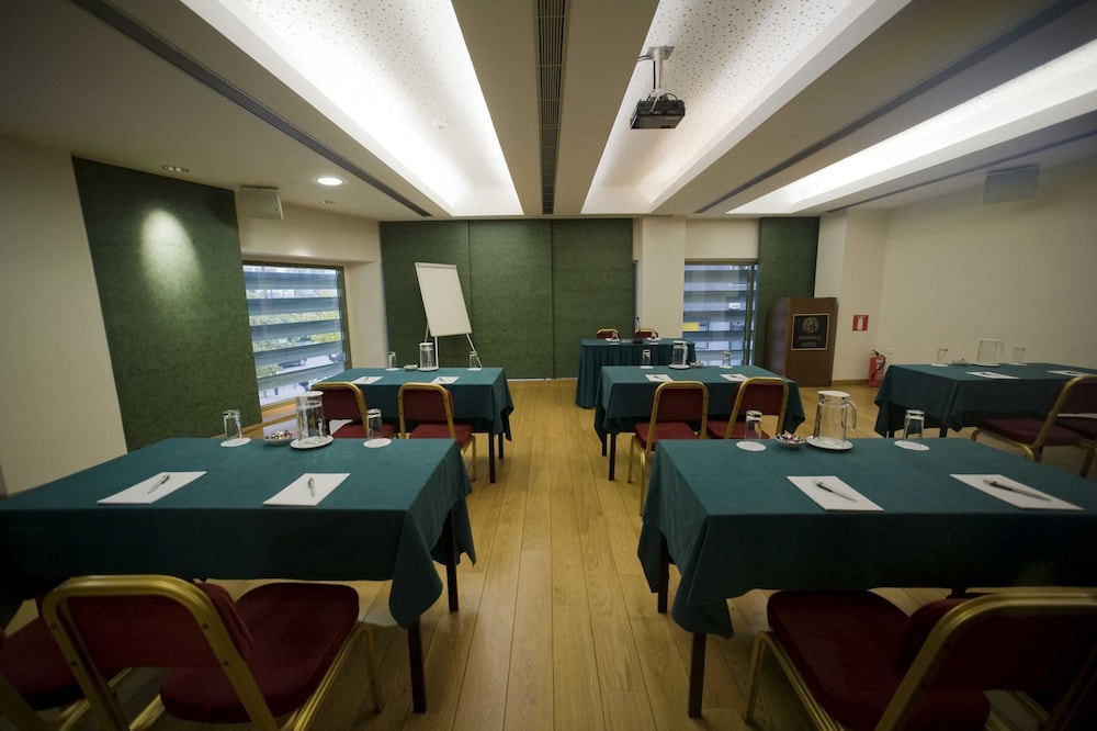 Athinais Hotel — Hotel building in Athens, Attica