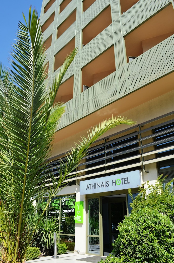 Athinais Hotel — Hotel building in Athens, Attica