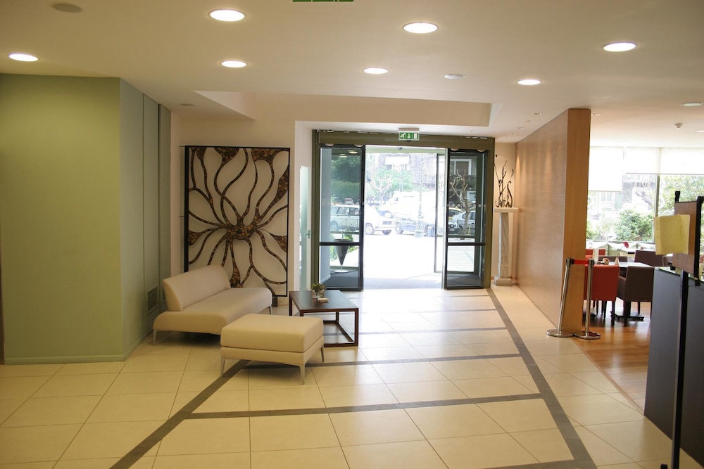 Athinais Hotel — Hotel building in Athens, Attica