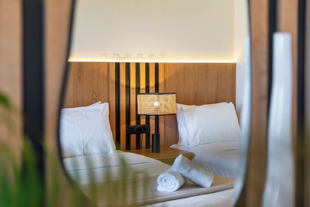 Socrates Hotel Malia Beach — Hotel rooms in Malia