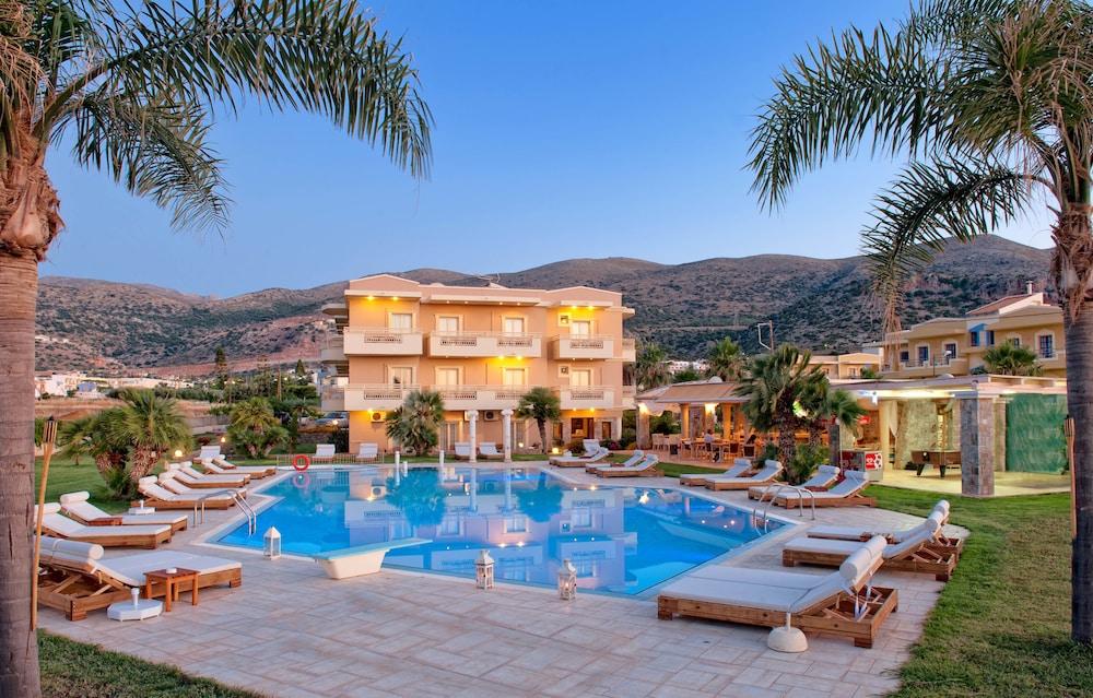 Socrates Hotel Malia Beach — Swimming pool in Malia