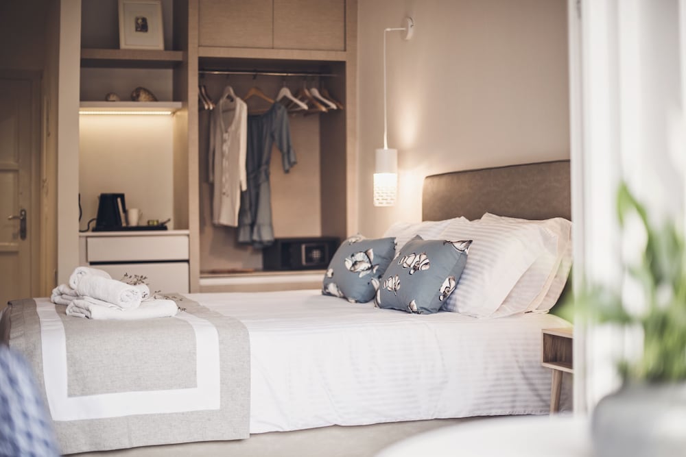 Iliada Beach Hotel — Hotel rooms in Gouvia, Ionian Islands